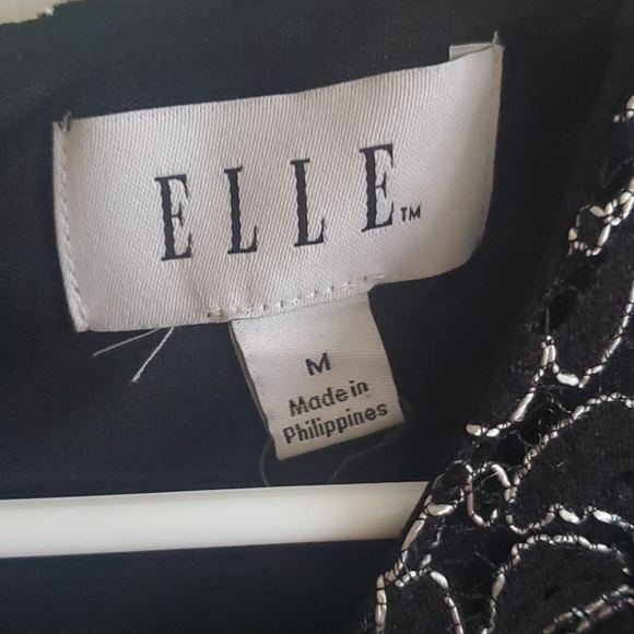 Black and White lace tank - Picture 2 of 3